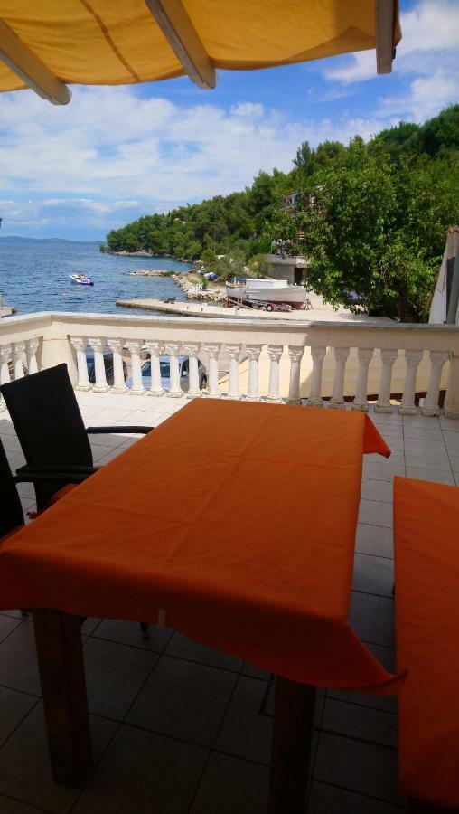 Apartment In A Beautiful Bay Sascica Sali Exterior photo