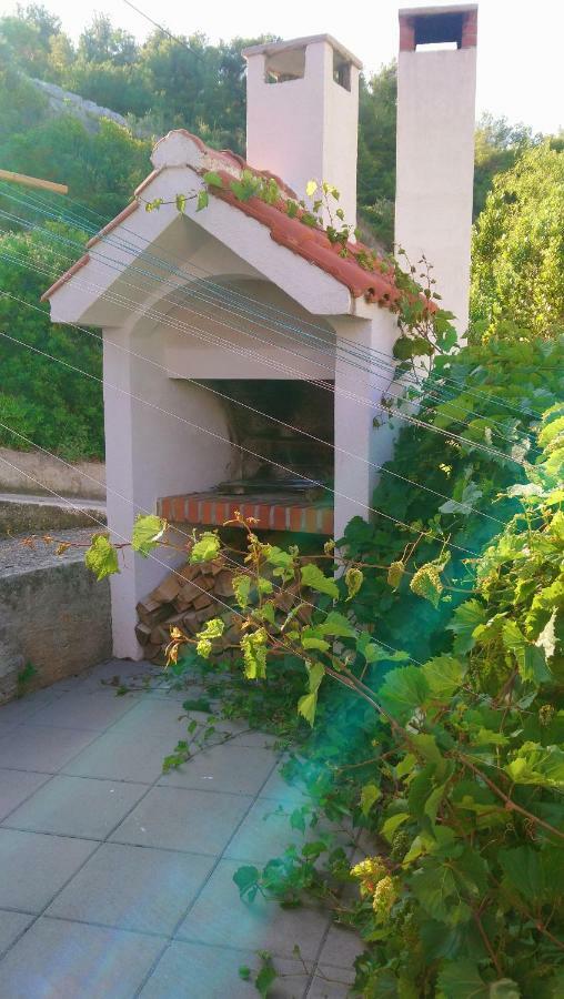Apartment In A Beautiful Bay Sascica Sali Exterior photo