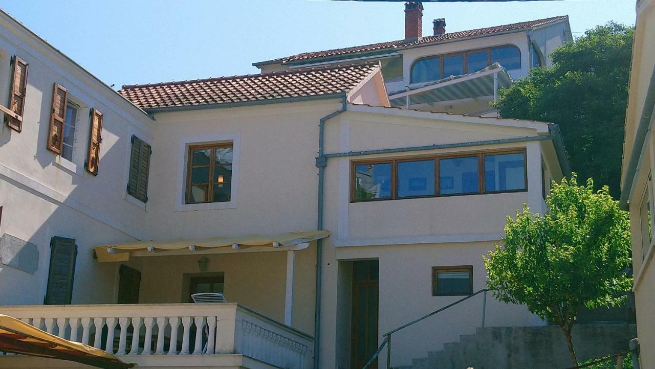 Apartment In A Beautiful Bay Sascica Sali Exterior photo